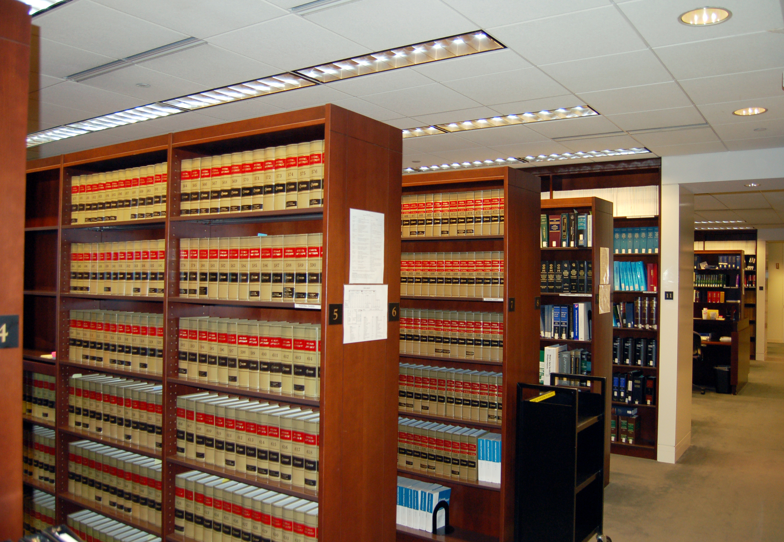 Varnum Law Library