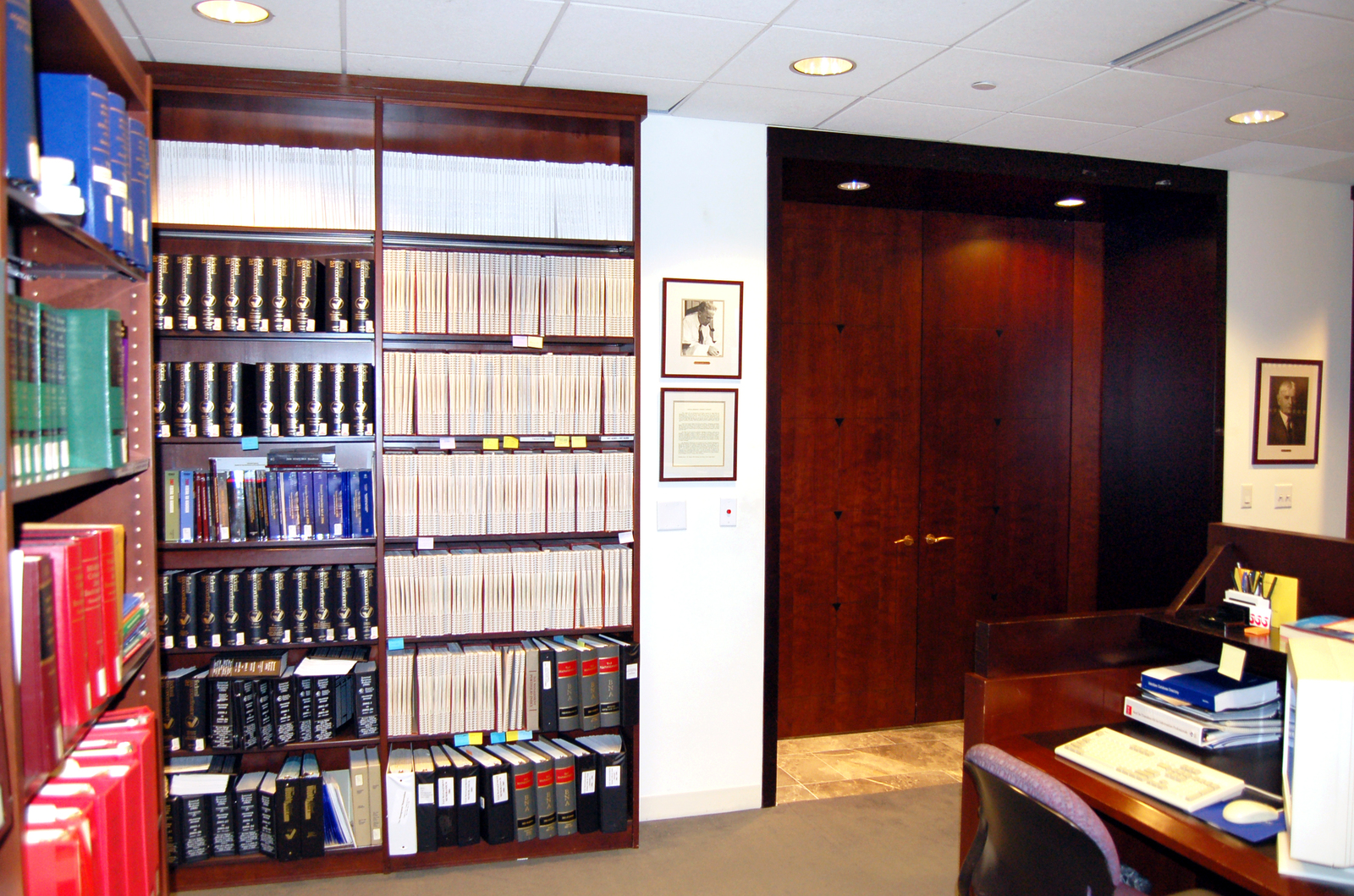 Varnum Law Library