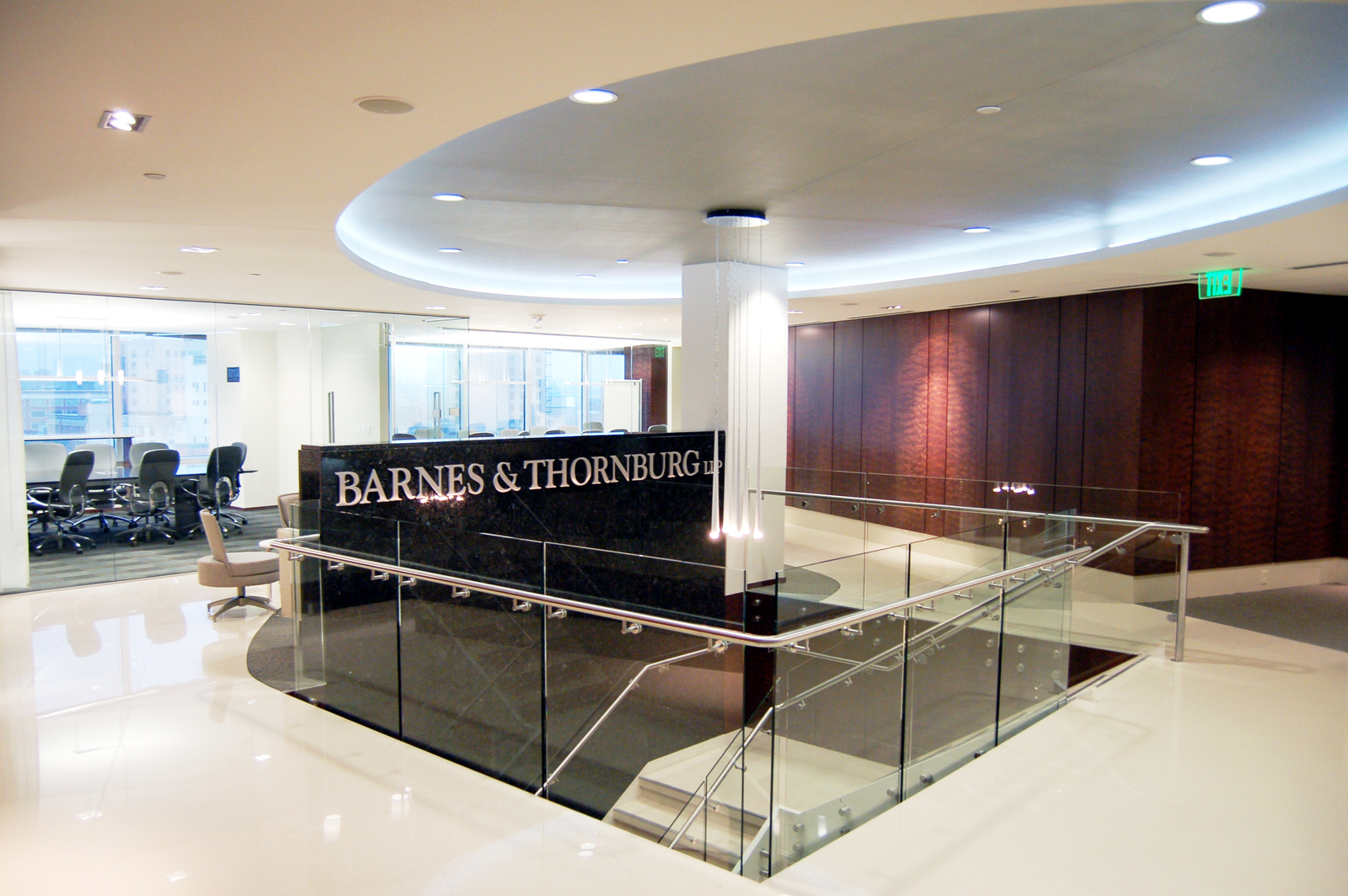 Barnes & Thornburg LLP