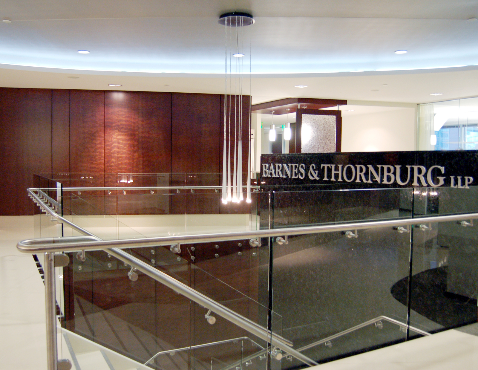 Barnes & Thornburg LLP