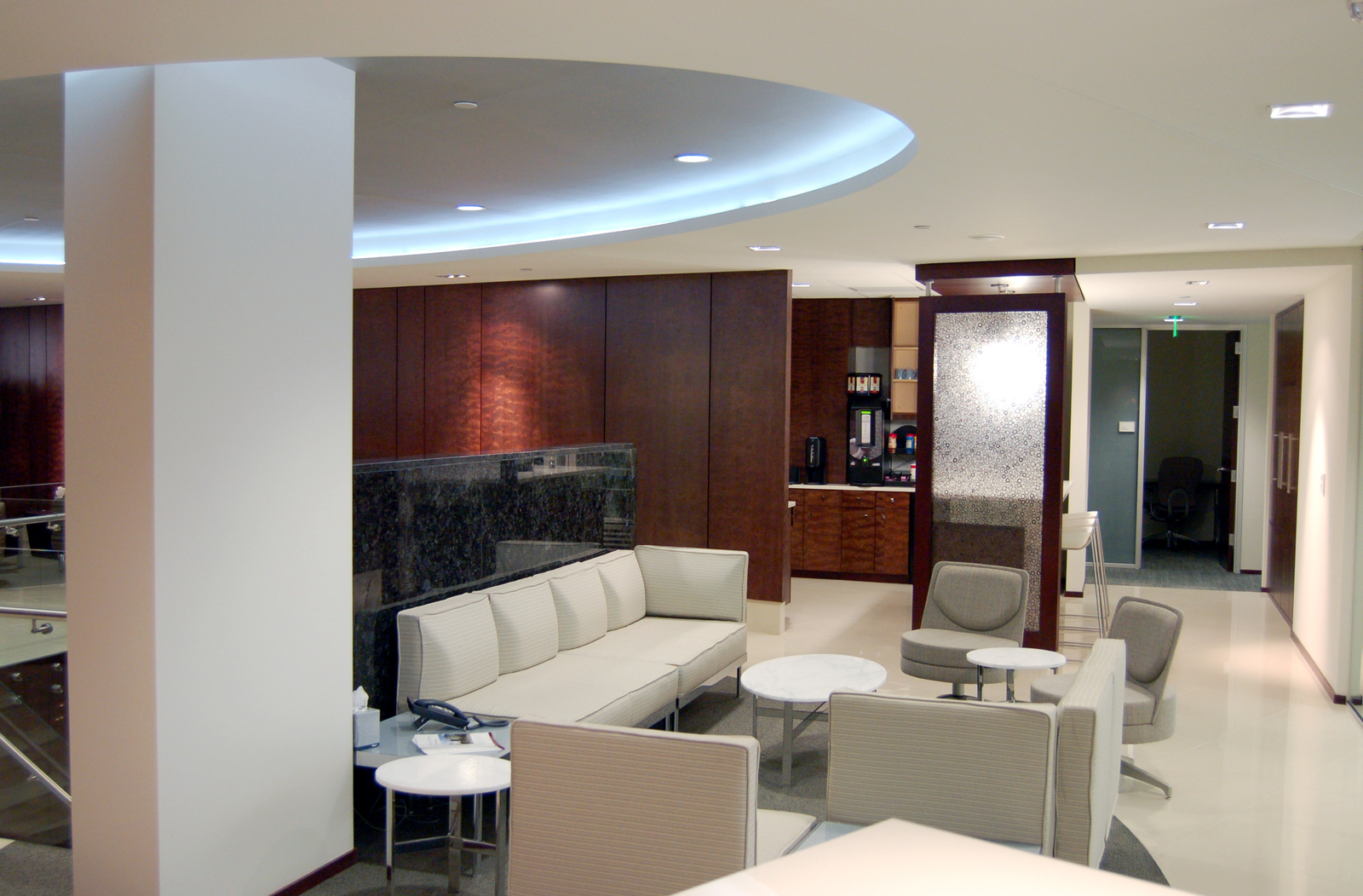 Barnes & Thornburg LLP
