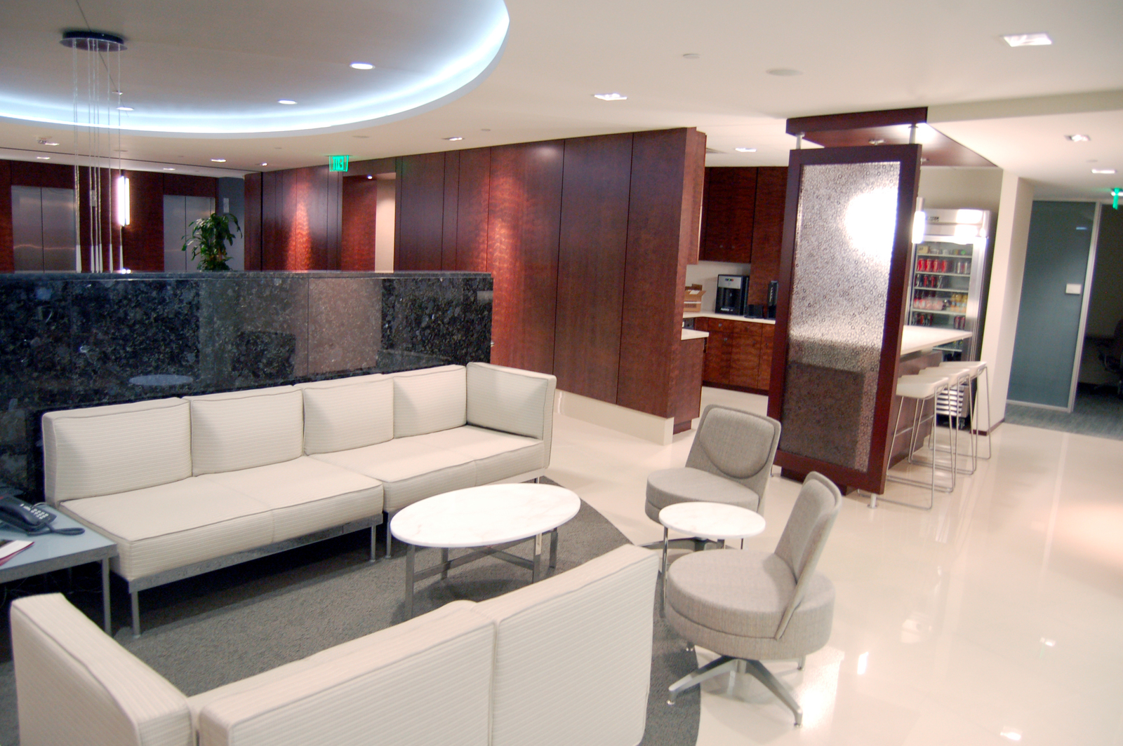 Barnes & Thornburg LLP