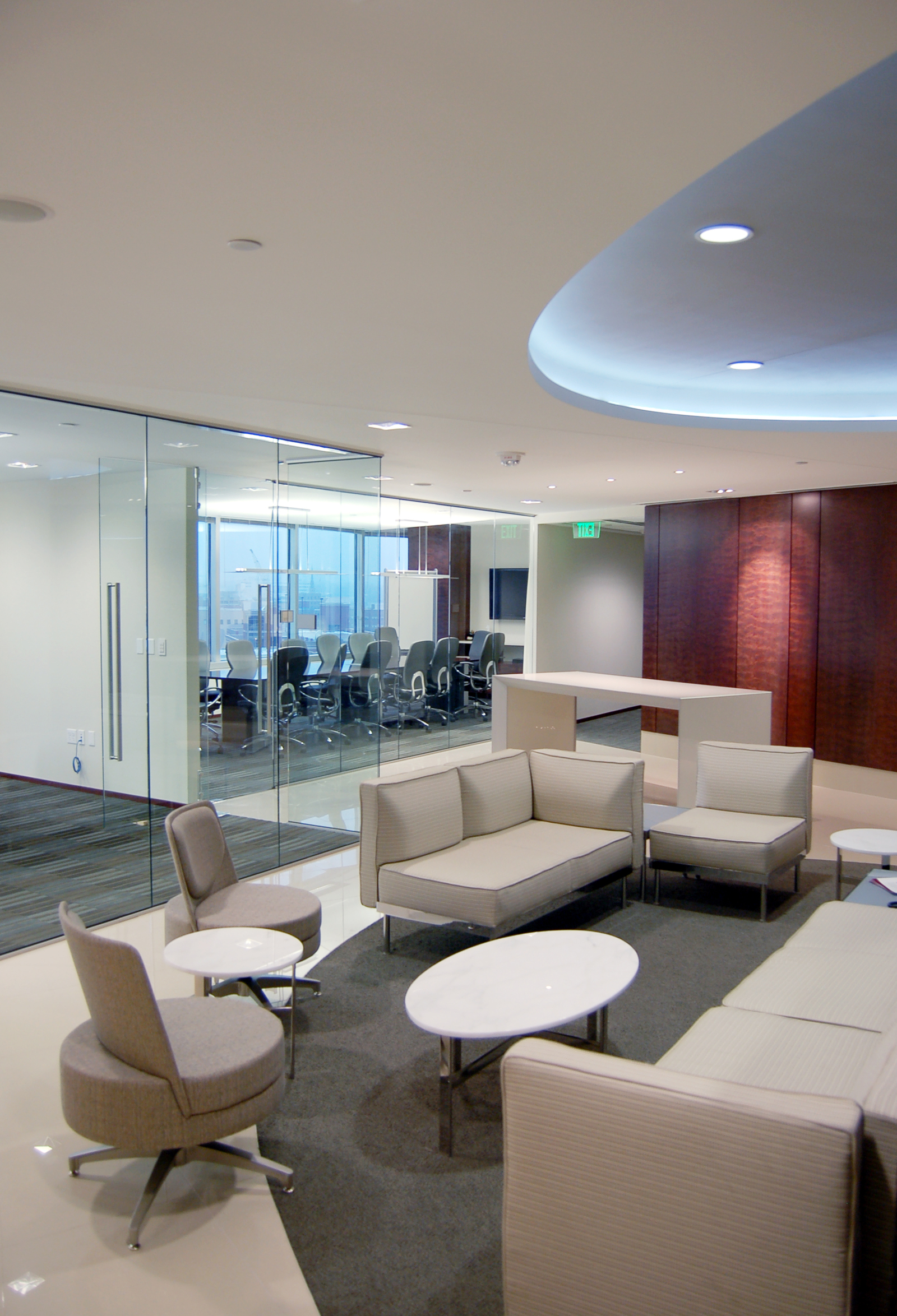 Barnes & Thornburg LLP