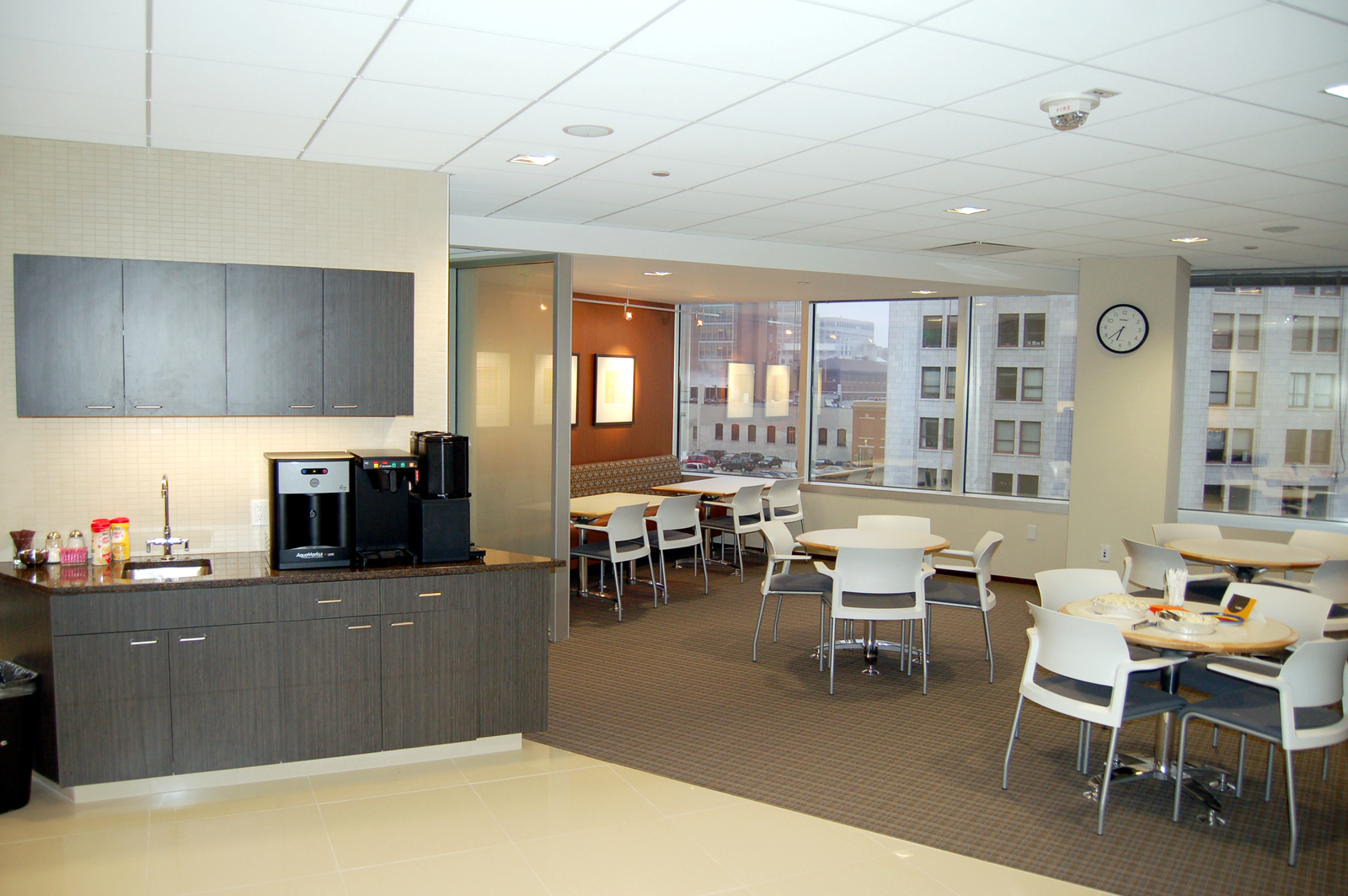 Barnes & Thornburg LLP