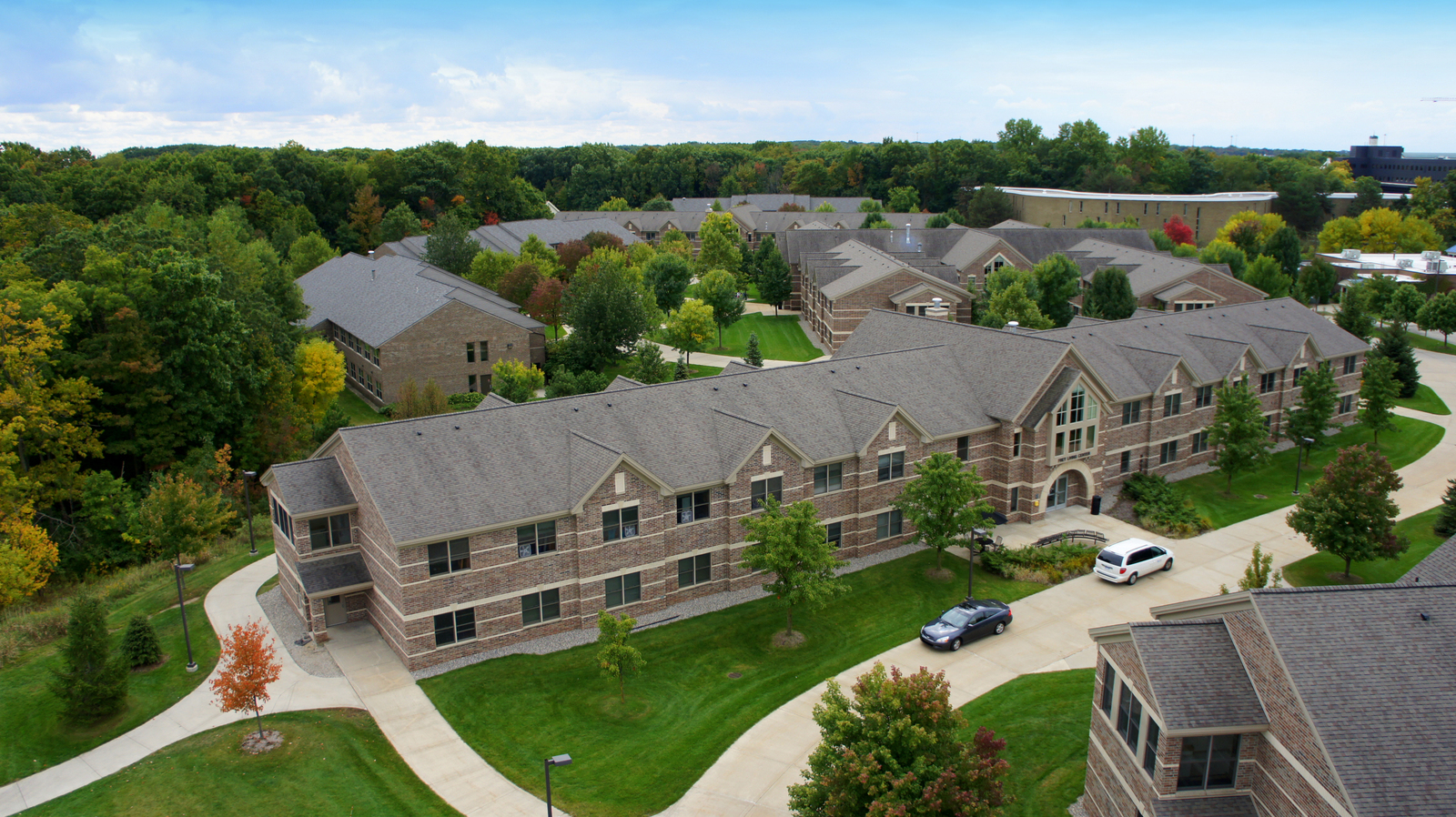 GVSU Housing 2001